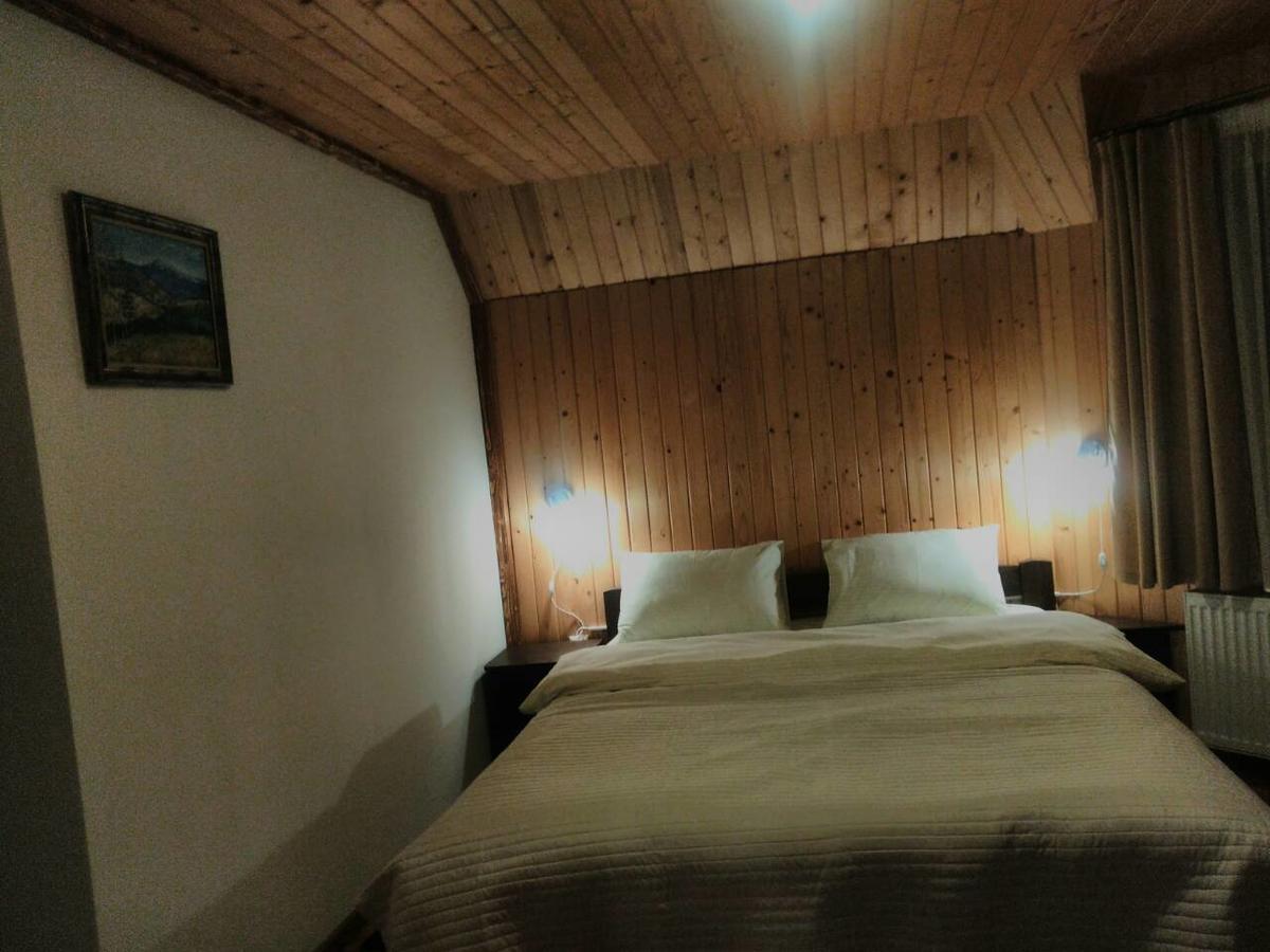 Cottage Palitra Yablunytsia Buitenkant foto