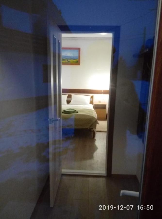 Cottage Palitra Yablunytsia Buitenkant foto